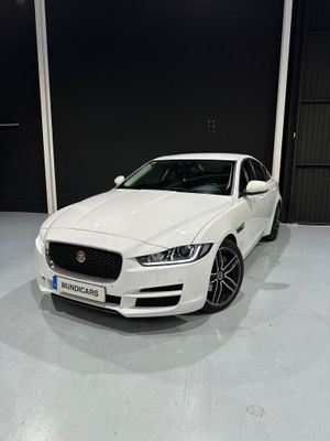 Jaguar XE 2.0 AJ200D Diesel Auto RWD XE Prestige  - Foto 6