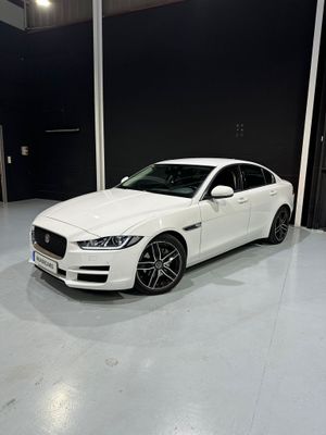 Jaguar XE 2.0 AJ200D Diesel Auto RWD XE Prestige  - Foto 5