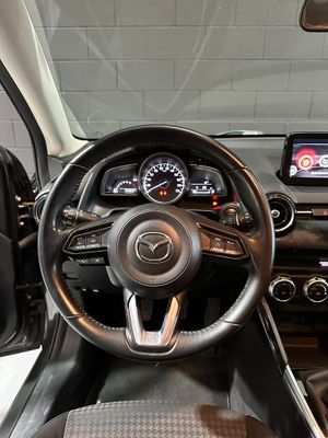 Mazda 2 1.5 GE 66kW (90CV) Black Tech Edition  - Foto 13