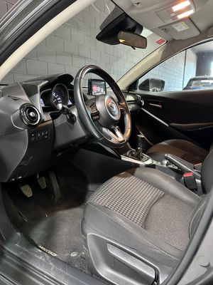 Mazda 2 1.5 GE 66kW (90CV) Black Tech Edition  - Foto 19