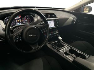 Jaguar XE 2.0 AJ200D Diesel RWD 180cv XE-Pure  - Foto 11