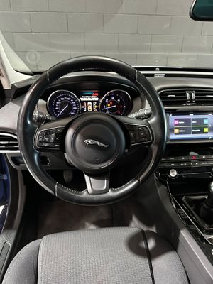 Jaguar XE 2.0 AJ200D Diesel RWD 180cv XE-Pure  - Foto 17