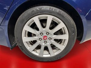 Jaguar XE 2.0 AJ200D Diesel RWD 180cv XE-Pure  - Foto 10