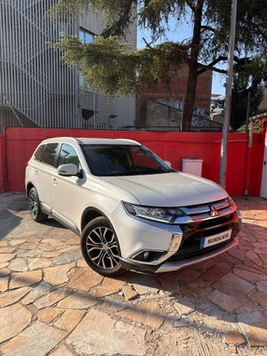 Mitsubishi Outlander 200 MPI Motion CVT 2WD 5 Plazas  - Foto 3