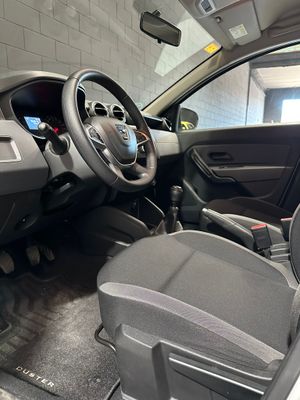 Dacia Duster Essential 1.6 84kW (114CV) 4X2  - Foto 22