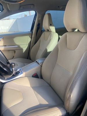 Volvo XC60 2.4 D3 AWD Momentum  - Foto 13