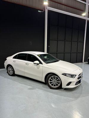 Mercedes Clase A Sedán A 200 d  - Foto 4