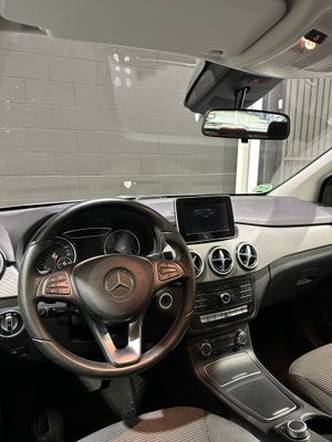 Mercedes Clase B B 220 4M Aut.  - Foto 11