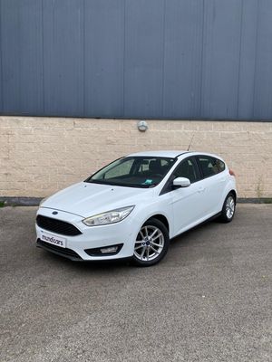 Ford Focus 1.5 TDCi E6 120cv Business  - Foto 5