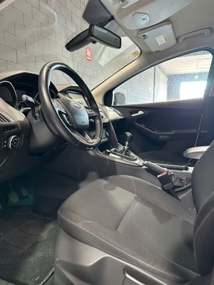 Ford Focus 1.5 TDCi E6 120cv Business  - Foto 22