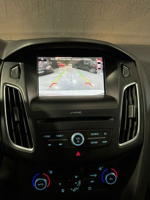 Ford Focus 1.5 TDCi E6 120cv Business  - Foto 18