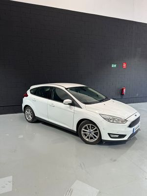 Ford Focus 1.5 TDCi E6 120cv Business  - Foto 4