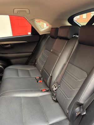 Lexus NX 2.5 300h Business Navigation 2WD  - Foto 22