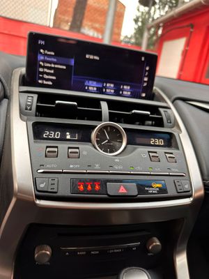 Lexus NX 2.5 300h Business Navigation 2WD  - Foto 19
