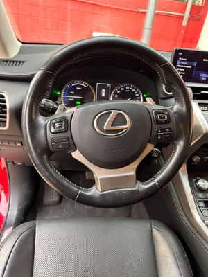 Lexus NX 2.5 300h Business Navigation 2WD  - Foto 16