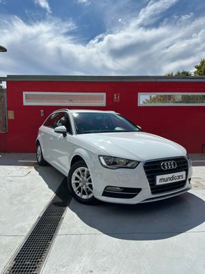 Audi A3 1.6 TDI 105cv S tronic Attraction  - Foto 3