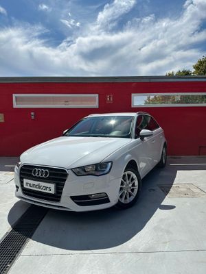 Audi A3 1.6 TDI 105cv S tronic Attraction  - Foto 6