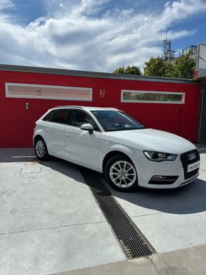 Audi A3 1.6 TDI 105cv S tronic Attraction  - Foto 5