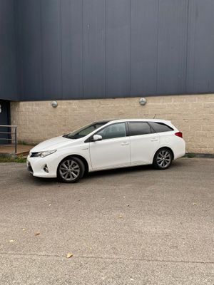Toyota Auris Hybrid Advance Touring Sports  - Foto 6