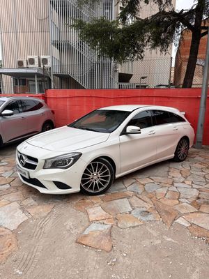 Mercedes Clase CLA CLA 220 d Shooting Brake  - Foto 9