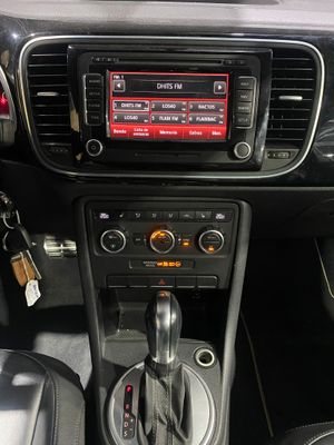 Volkswagen Beetle 2.0 TSI 200cv DSG Sport  - Foto 15