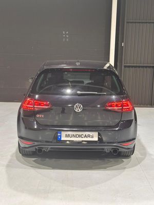 Volkswagen Golf GTI Performance 2.0 TSI 230CV DSG BMT  - Foto 10
