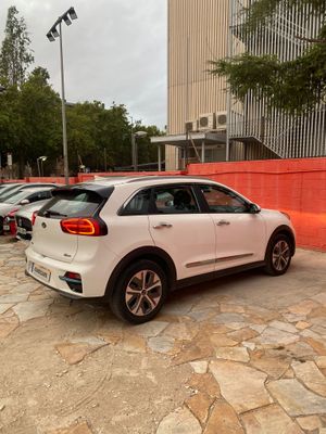 Kia e-Niro e-Niro 100kW (136CV) Concept  - Foto 10
