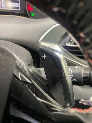 Peugeot 308 5p GT Line 1.5 BlueHDi 96KW (130CV) Auto  - Foto 20