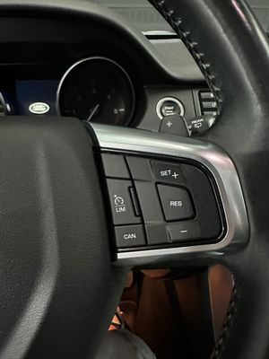 Land-Rover Discovery Sport 2.0L TD4 180CV 4x4 HSE Luxury  - Foto 25