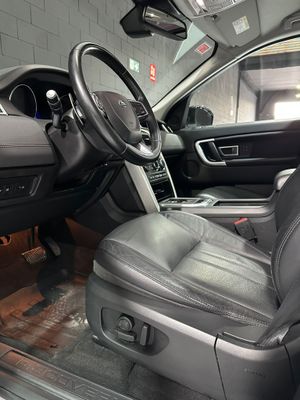 Land-Rover Discovery Sport 2.0L TD4 180CV 4x4 HSE Luxury  - Foto 17