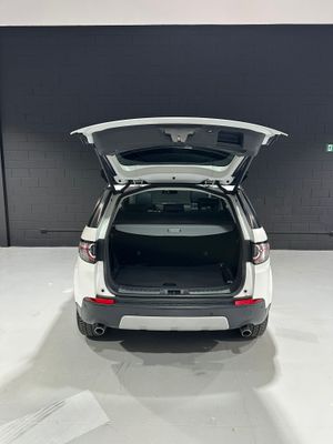 Land-Rover Discovery Sport 2.0L TD4 180CV 4x4 HSE Luxury  - Foto 10