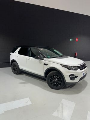 Land-Rover Discovery Sport 2.0L TD4 180CV 4x4 HSE Luxury  - Foto 5