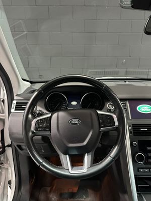 Land-Rover Discovery Sport 2.0L TD4 180CV 4x4 HSE Luxury  - Foto 11