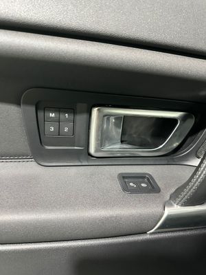 Land-Rover Discovery Sport 2.0L TD4 180CV 4x4 HSE Luxury  - Foto 24