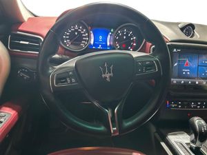 Maserati Ghibli S 3.0 V6 BT 410cv RWD  - Foto 13