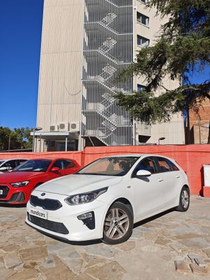 Kia Ceed 1.0 T-GDi 88kW (120CV) Drive  - Foto 5