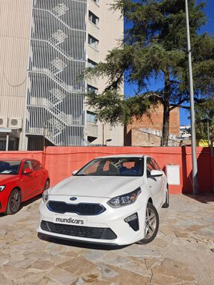 Kia Ceed 1.0 T-GDi 88kW (120CV) Drive  - Foto 7