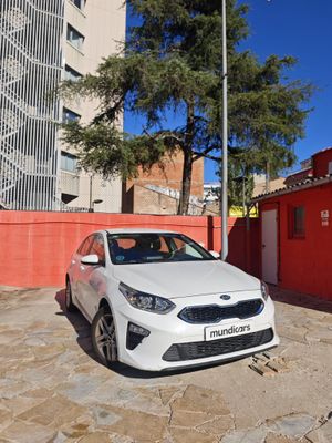 Kia Ceed 1.0 T-GDi 88kW (120CV) Drive  - Foto 3