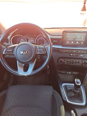 Kia Ceed 1.0 T-GDi 88kW (120CV) Drive  - Foto 15