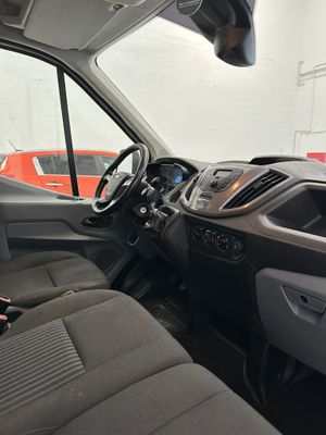 Ford Transit 350 L2H2 Van Ambiente FWD   - Foto 24