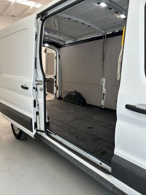 Ford Transit 350 L2H2 Van Ambiente FWD   - Foto 17