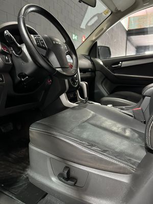 Isuzu D-Max 1.9 Turbodiesel Double Cab Premium+ 4WD   - Foto 12