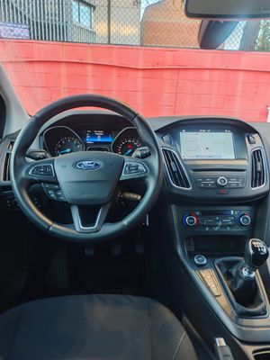 Ford Focus 1.0 Ecoboost Auto-St.-St. 92kW Business  - Foto 14