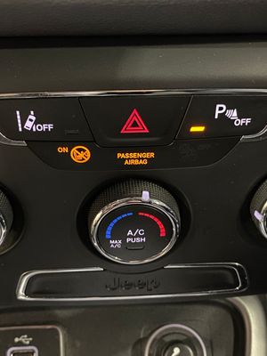 Jeep Compass 1.4 Mair 103kW Longitude 4x2  - Foto 29