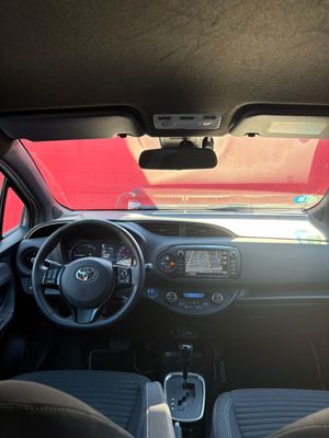 Toyota Yaris 1.5 Hybrid Advance  - Foto 11