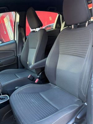 Toyota Yaris 1.5 Hybrid Advance  - Foto 15