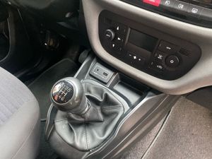 Fiat Doblò Panorama Lounge Largo 1.6 Mjet 120cv E6  - Foto 13