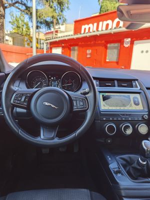Jaguar E-Pace 2.0D 110kW  - Foto 14