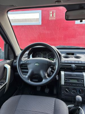 Land-Rover Freelander 2.0TD4 S  - Foto 14