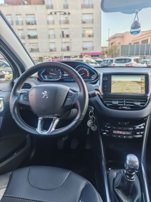 Peugeot 2008 Allure 1.6 e-HDi 115  - Foto 15